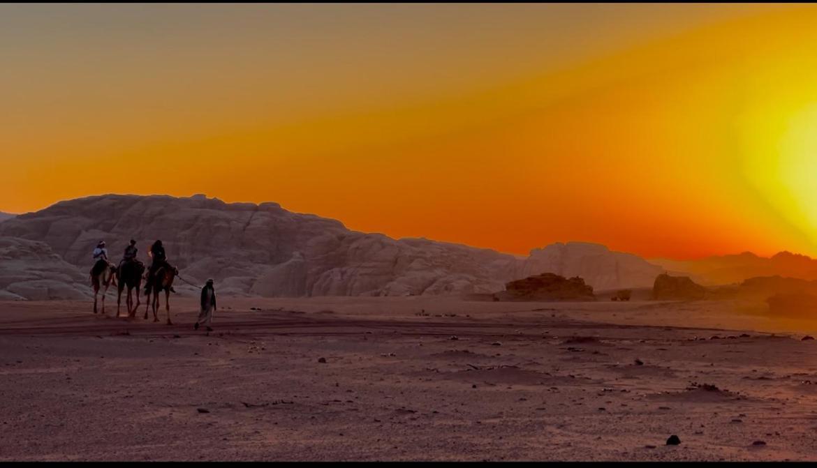 Magic Milky Way Camp Hotel Wadi Rum Eksteriør billede